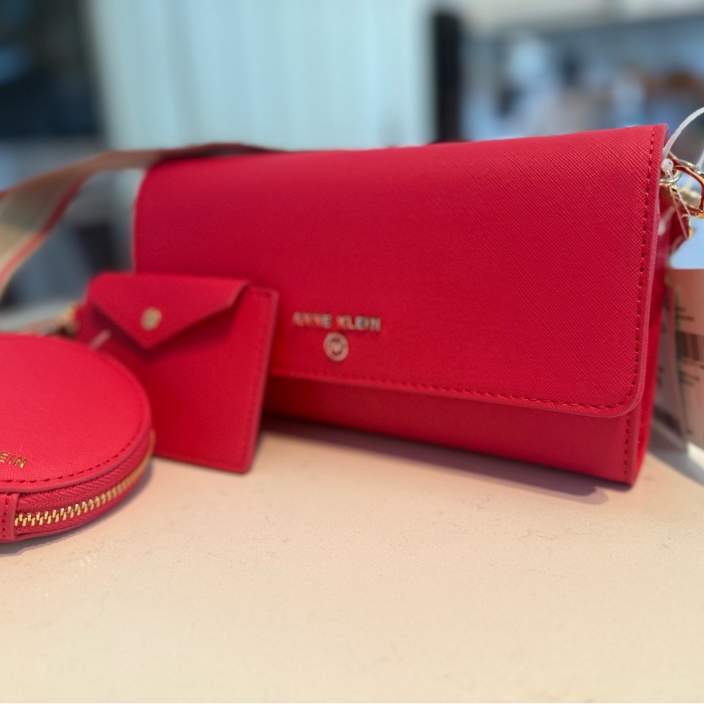 Anne Klein Pink Wallet with Gold-Tone Accents and Zip Closures